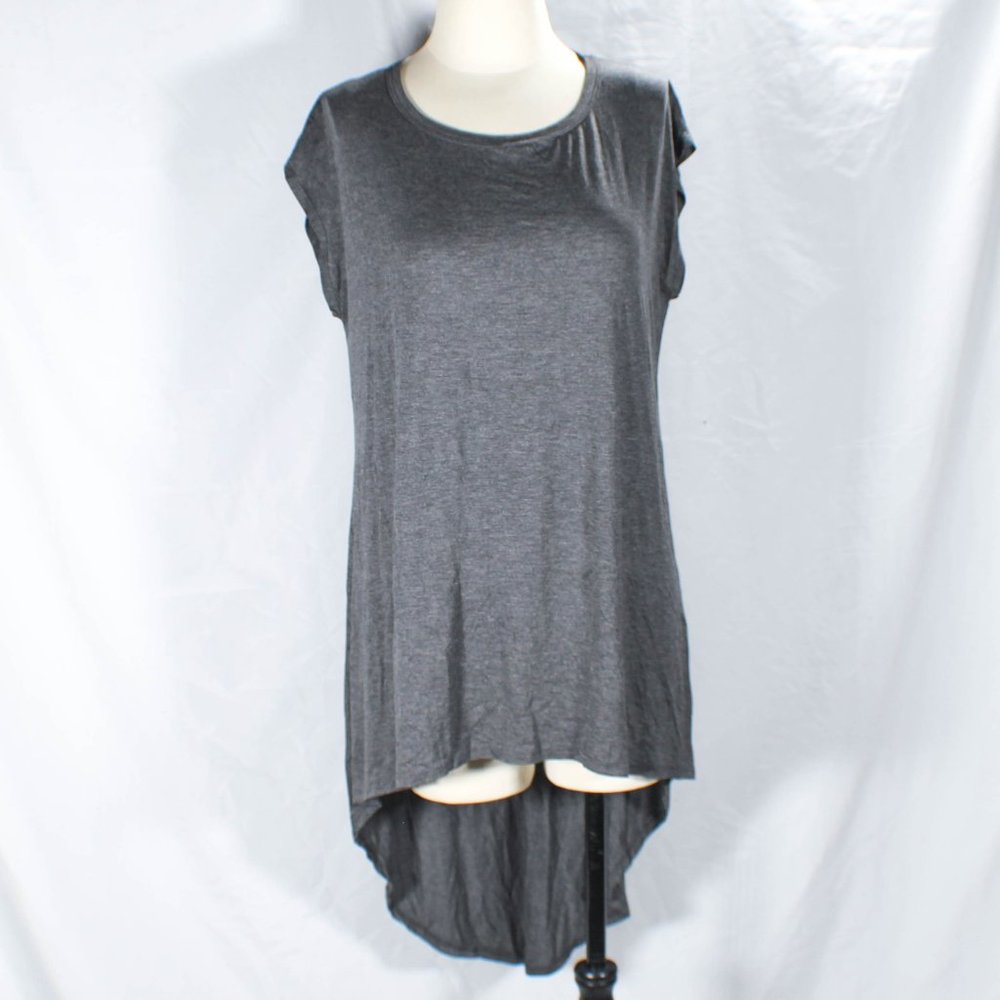 NWT Forever 21 Charcoal Gray High Low Short Sleeve Long Top Size Med JRS